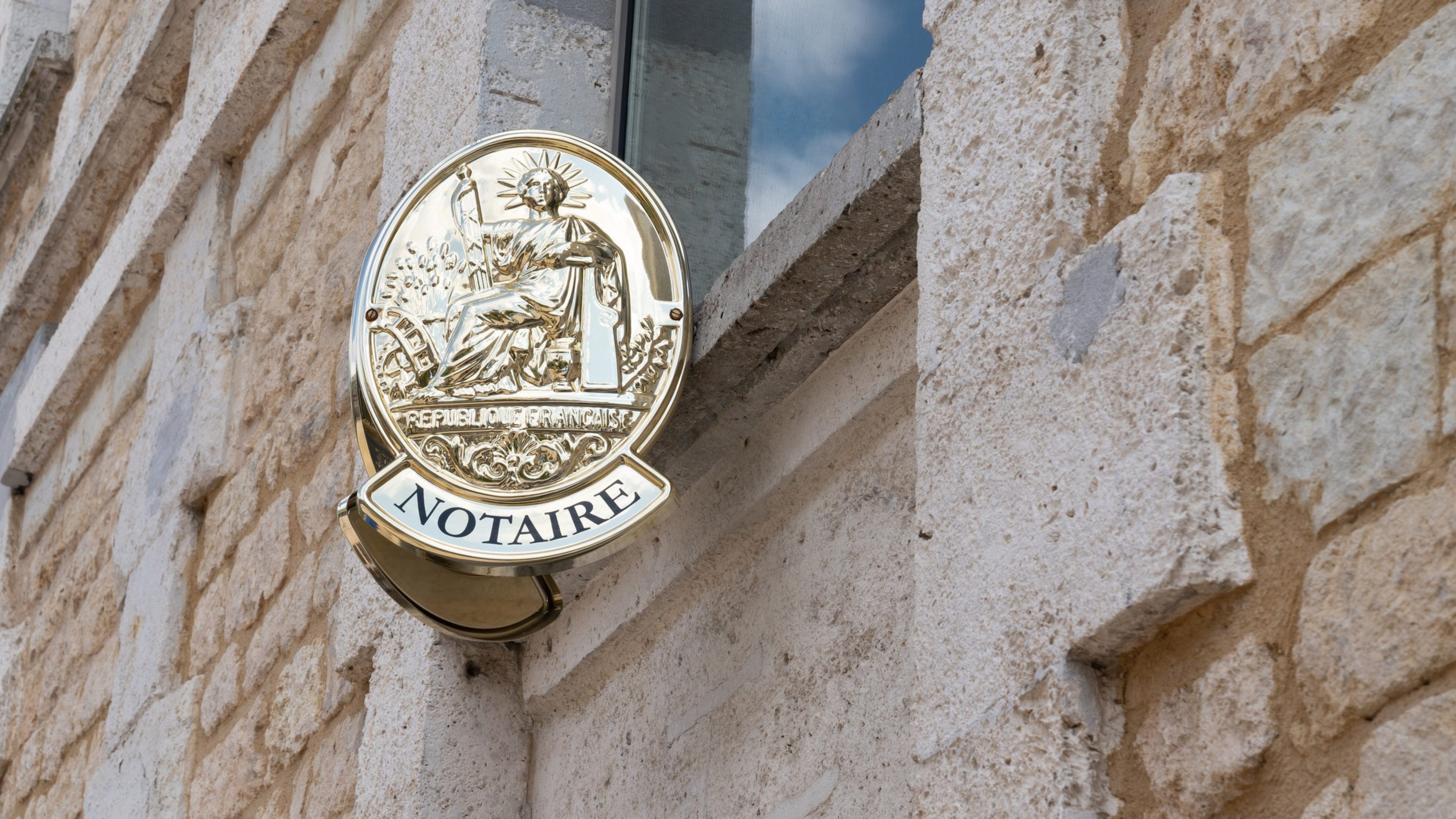 Tentatives d'escroquerie aux faux notaires