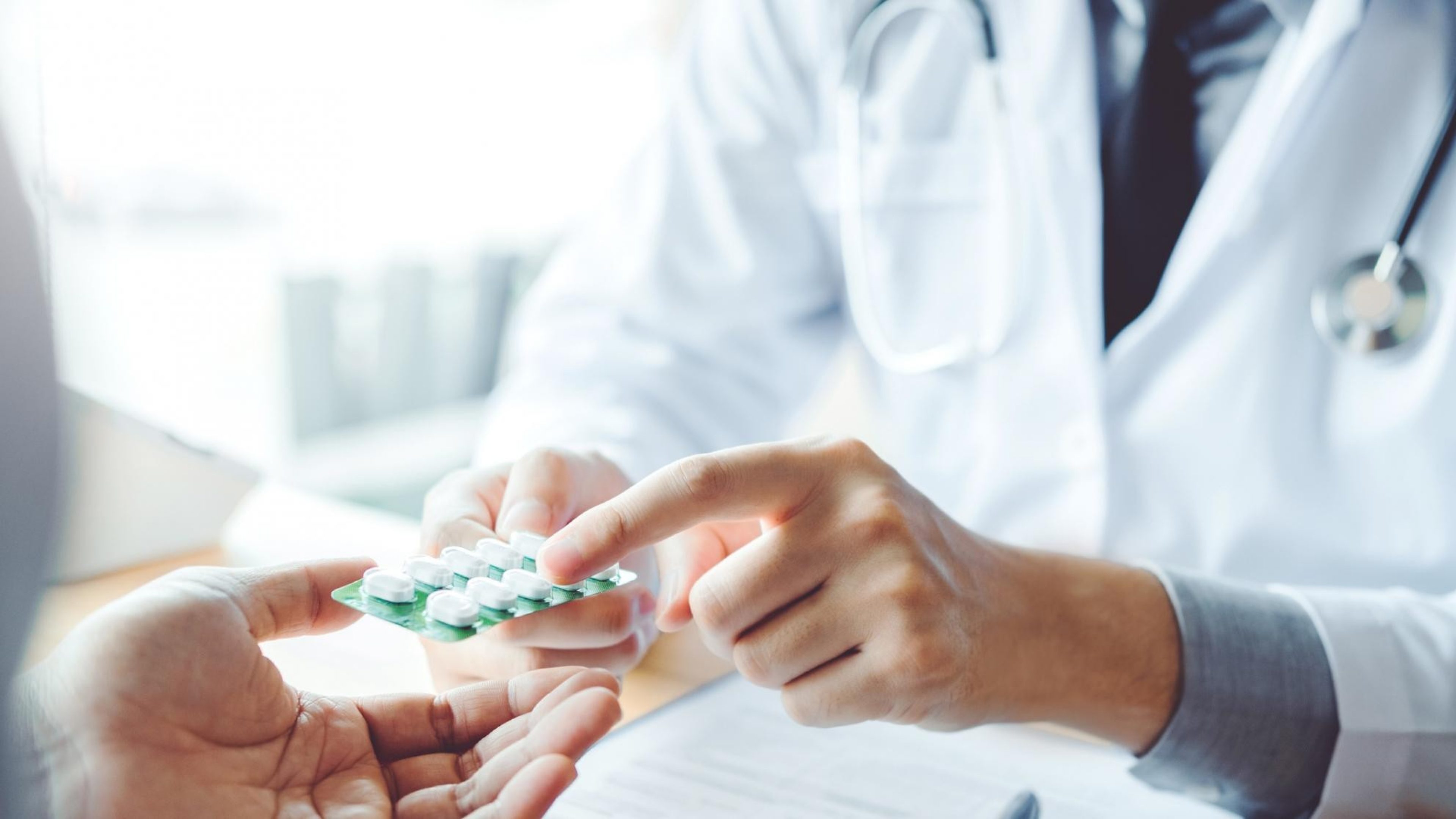 Enews-21-Renouvellement-traitement-en-pharmacie_16_9_1984w